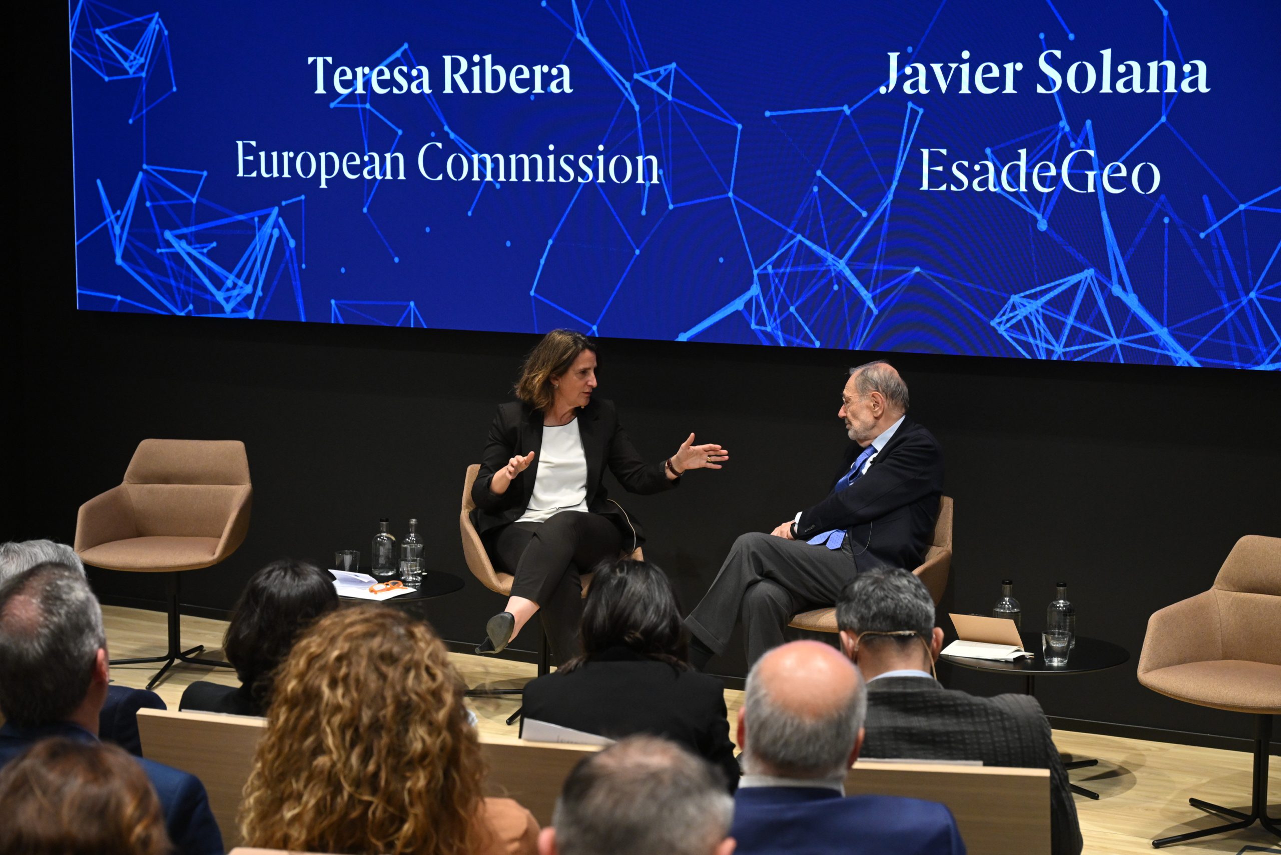 Poets&Quants For Undergrads - A New Geopolitics Push? How International  B-Schools Are Responding To Global Chaos